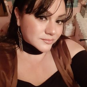 Meet your Posher, Aleida